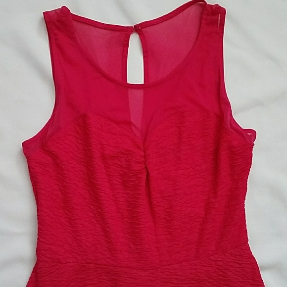 NEW GUESS fit & flare textured mesh pink dress SZ - Picture 2 of 3